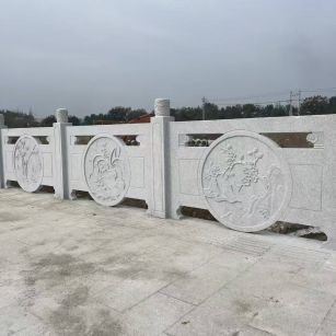 贵港芝麻白河道栏杆 石材栏杆