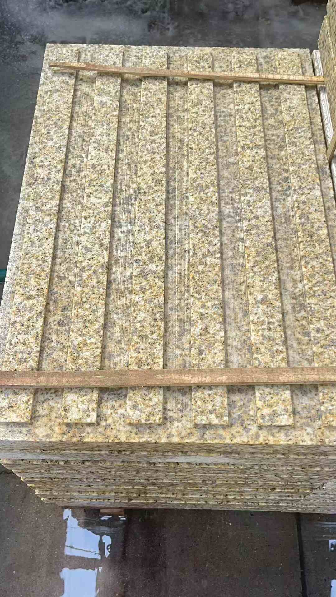 贵港黄金麻盲道 石材盲道