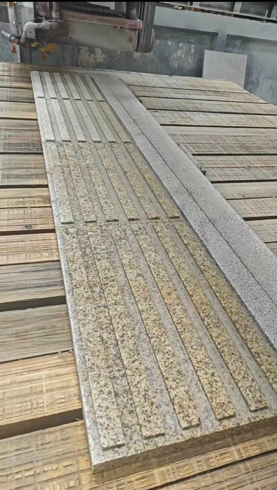 贵港黄金麻盲道石 盲条