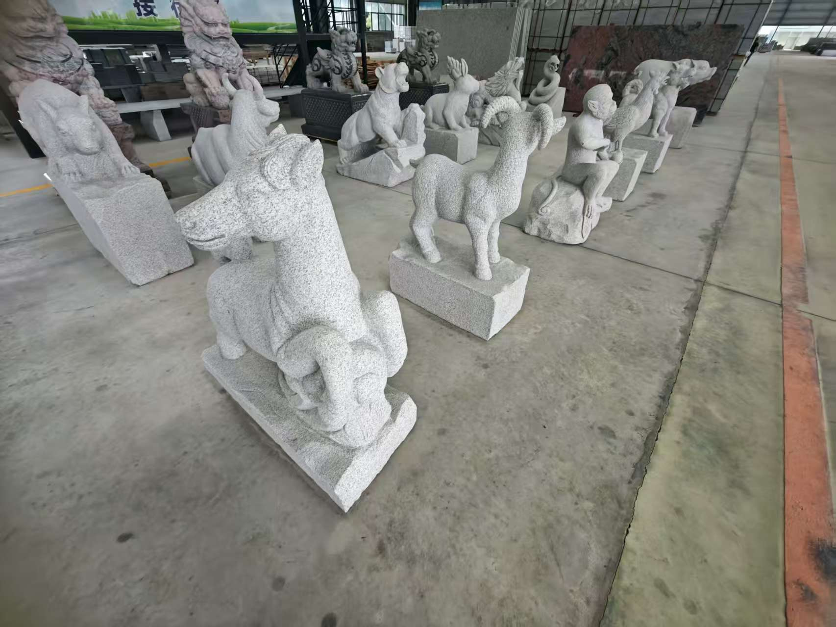 贵港芝麻白雕刻 十二生肖 异形雕刻