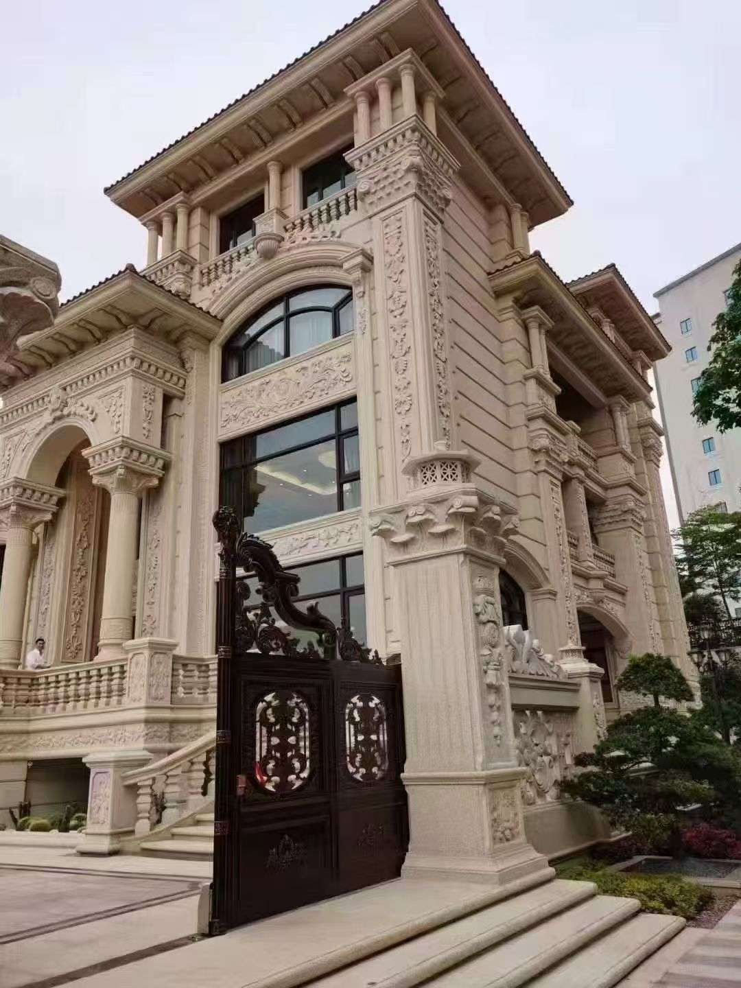 贵港黄金麻别墅外墙异形定制