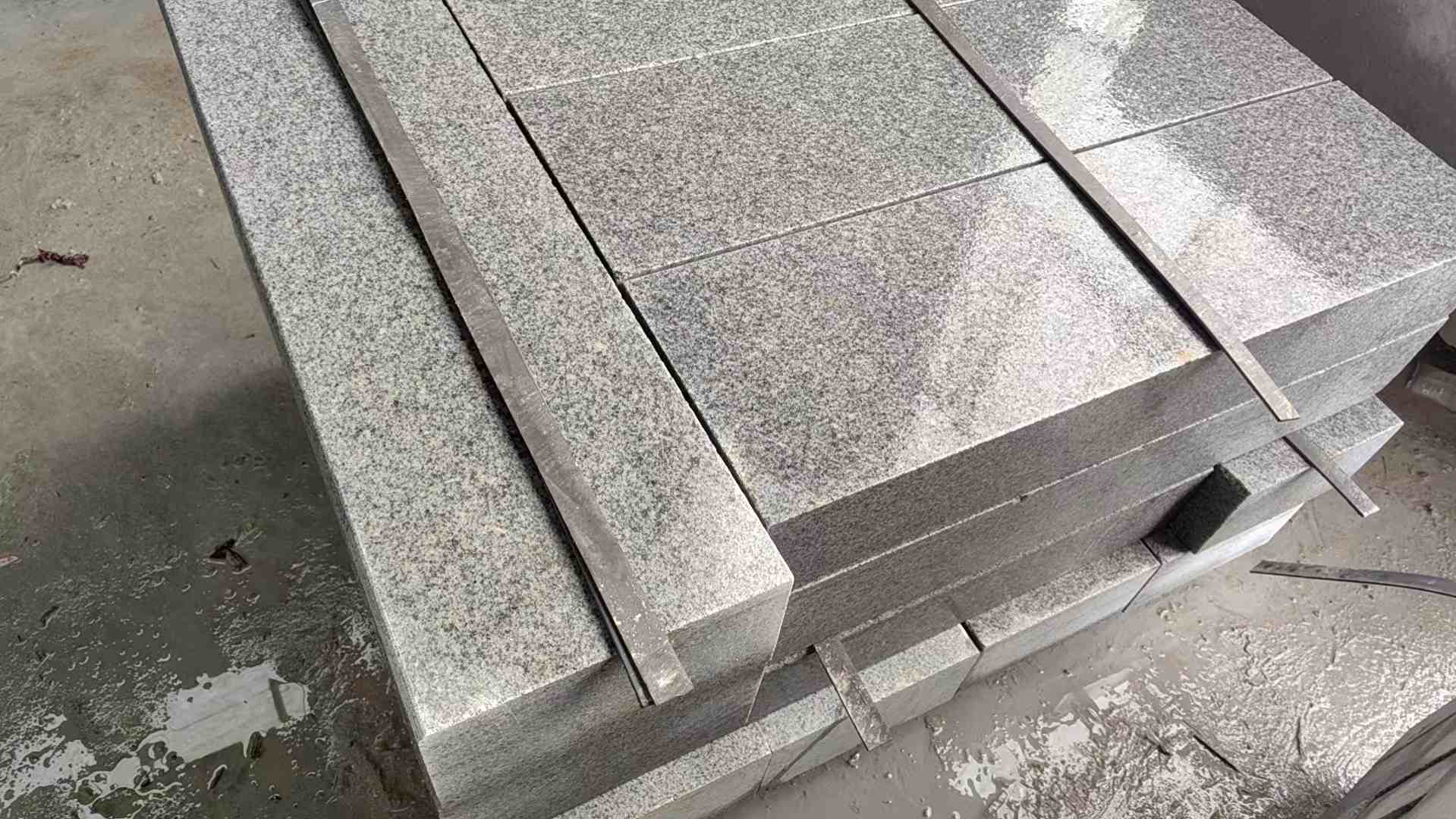 贵港芝麻灰 芝麻白 路牙石 路侧石 马路牙子